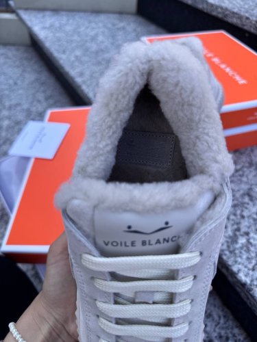 кроссовки женские  Voile Blanche 2310-2